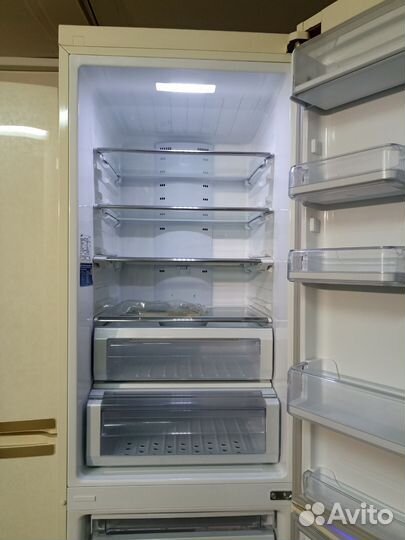 Холодильник Samsung no frost