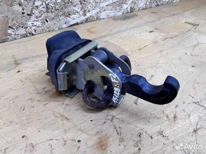 Ограничитель двери BMW E46