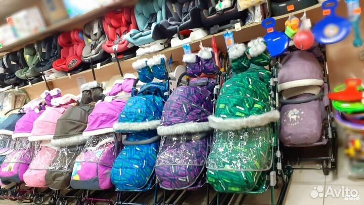 Санки коляски с колесами и тканью