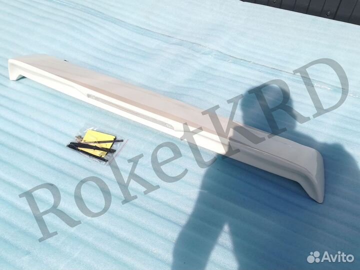 Спойлер Тойота Ленд Крузер Прадо 120