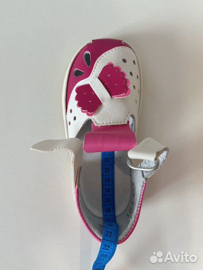 Сандалии детские новые