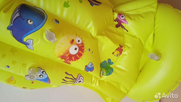 Жилет для плавания новый