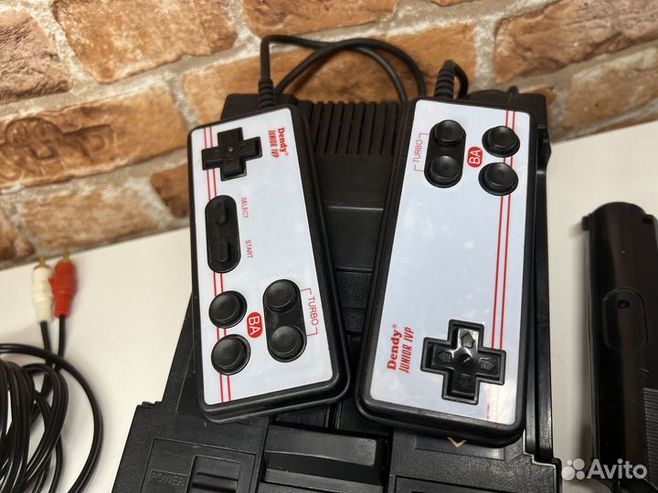 Старая игровая приставка Dendy Junior IVP Steepler