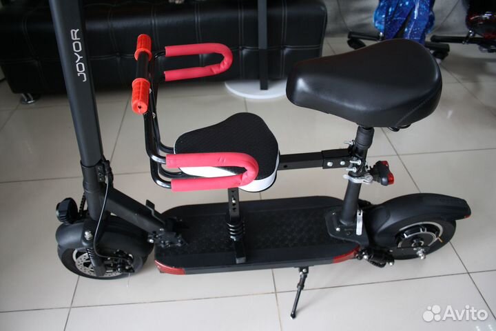 Детское сиденье для электросамоката