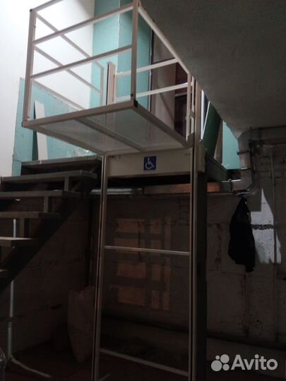 Вертикальный подъемник для инвалидов пту-001Б