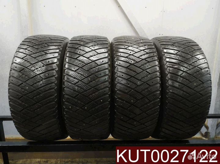 Goodyear Ultragrip Ice Arctic 215/55 R16 107U