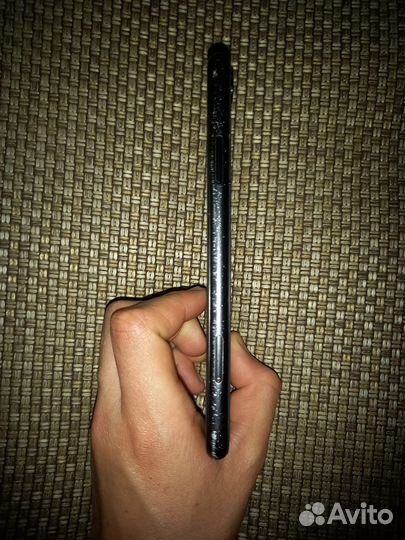 Продам айфон xr