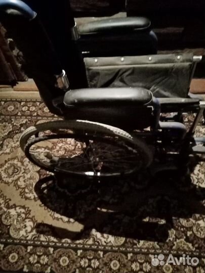 Инвалидная коляска