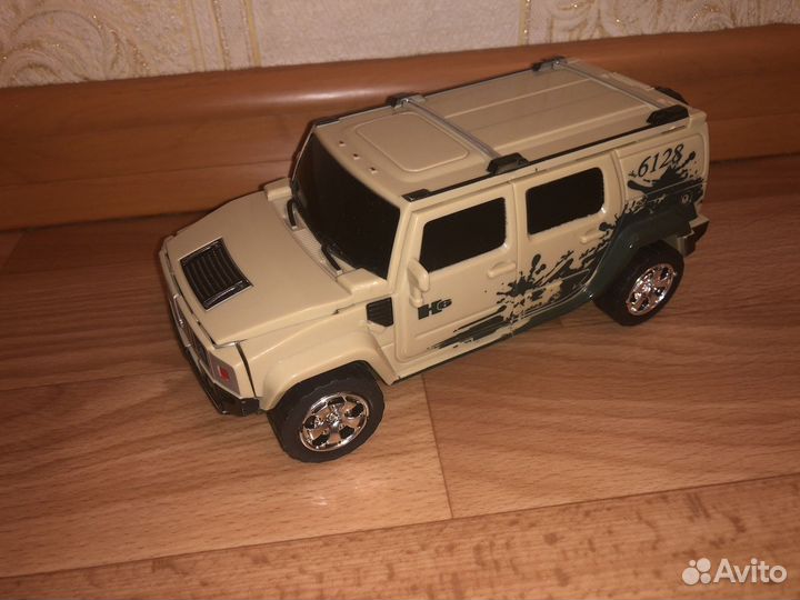 Робот-машинка