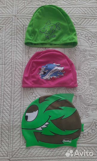 Шапочки и купальники р. 116, 122