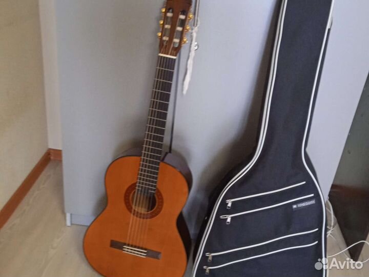 Классическая гитара yamaha c70