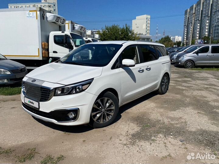 Kia Carnival 2.2 AT, 2017, 131 000 км