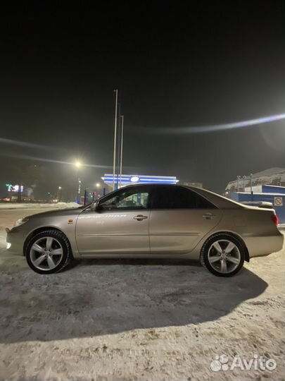 Аренда авто Toyota Camry без водителя