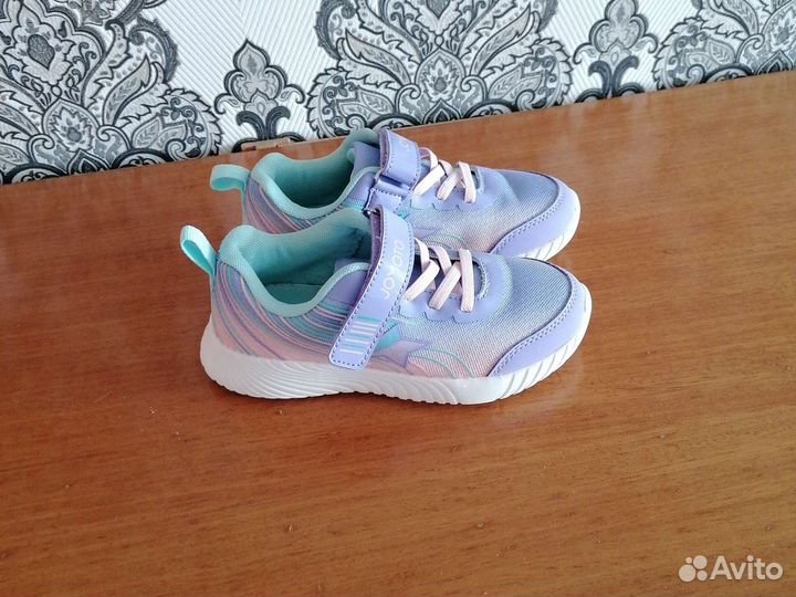 Кроссовки лёгкие для девочки 29