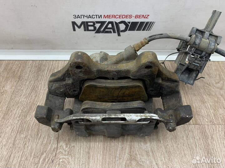 Суппорт передний левый Mercedes X164 GL 164