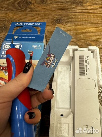 Электрическая зубная щетка детская oral b