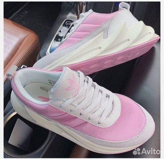 Кроссовки женские adidas