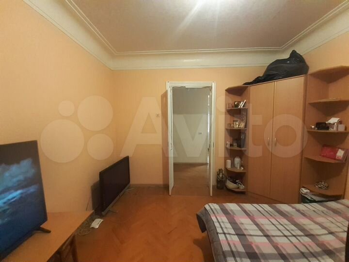 3-к. квартира, 71,4 м², 2/4 эт.