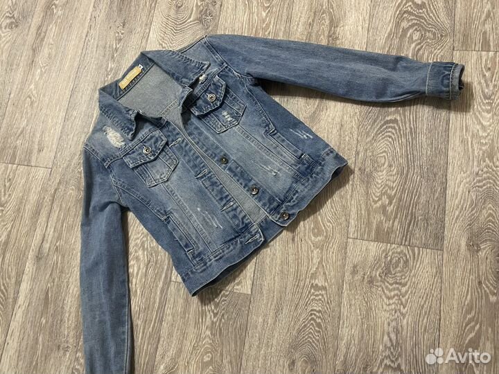 Джинсовая куртка