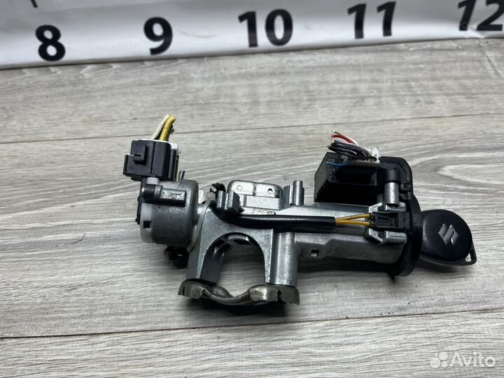 Замок зажигания с личинкой Suzuki grand vitara 2