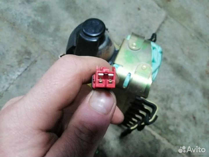 Подушка безопасности в торпеду Mitsubishi Lancer