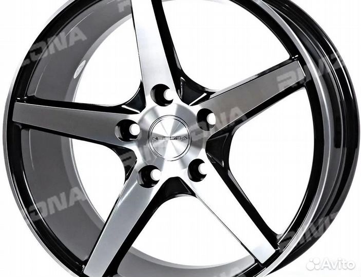 Литой диск в стиле vossen R17 5x100