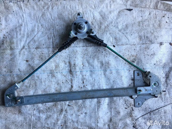 Стеклоподъемник задний Opel Agila A