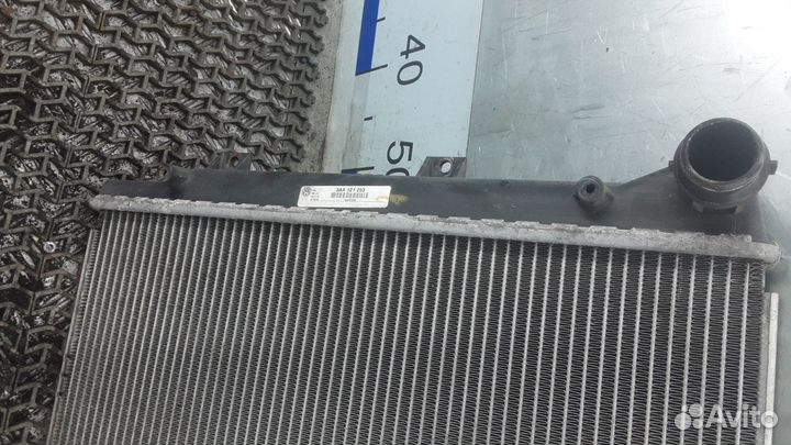 Радиатор (основной) Volkswagen Passat B7 2011