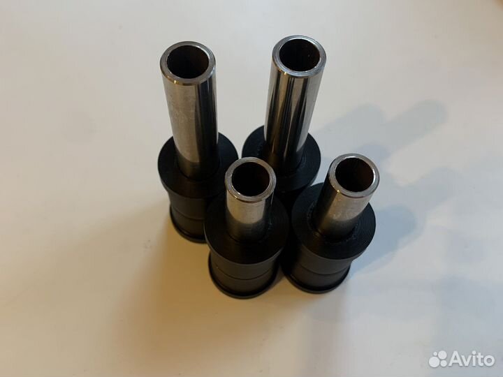 Капролоновые втулки в кулаки Stels Dinli D, GT TR