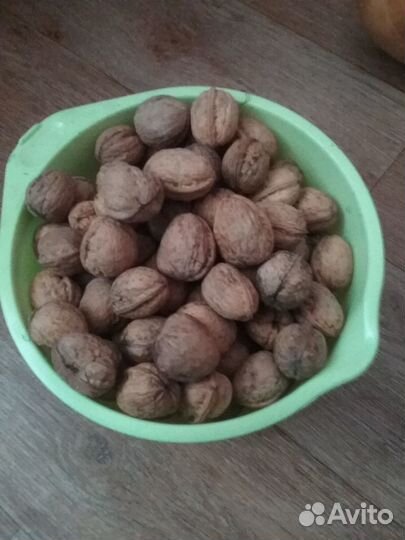 Орех грецкий