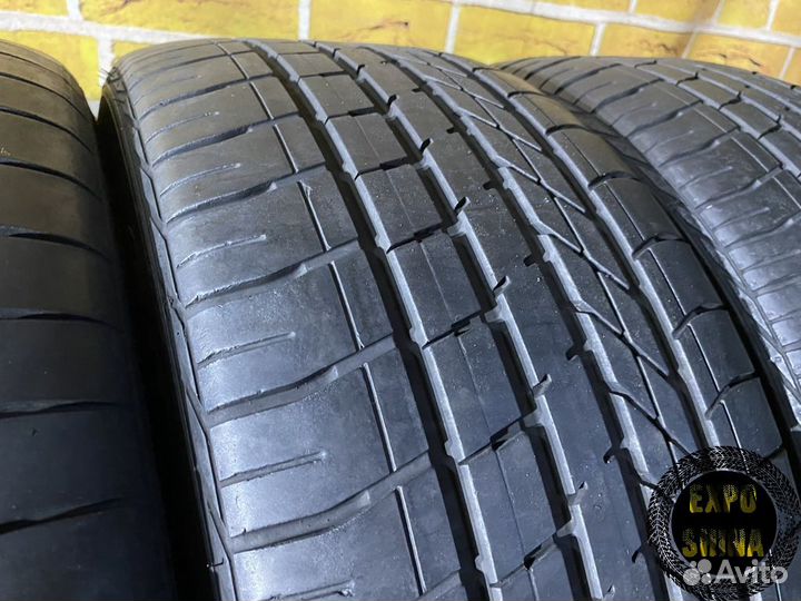 Goodyear EfficientGrip 245/45 R18