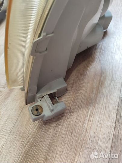 Фары toyota probox NCP50