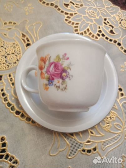 Чашечка с блюдцем гдр