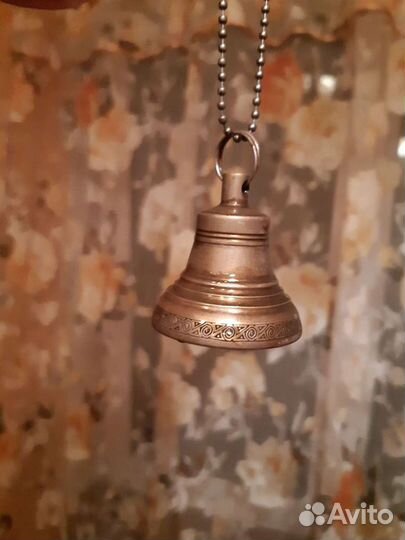 Колокольчик с выпускного