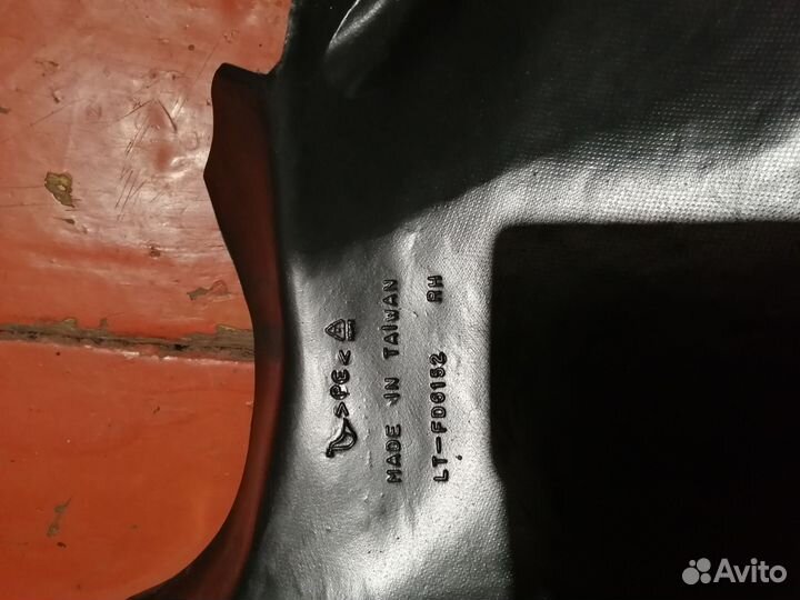 Подкрылки передние на ford focus 2