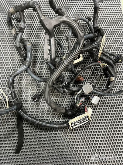 Коса фар Lexus is 250/350