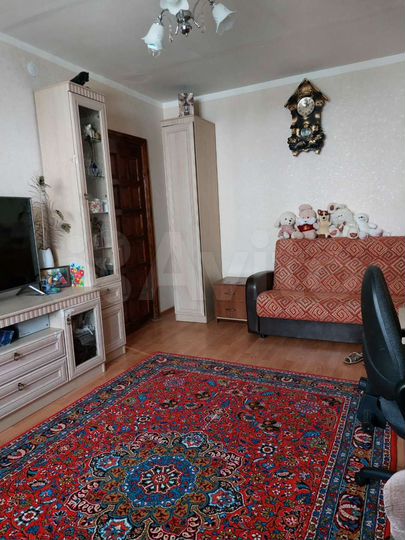 2-к. квартира, 48 м², 3/10 эт.