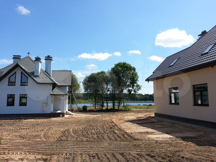 Коттедж 170 м² на участке 9 сот.
