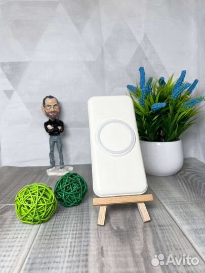 Повербанк Power bank с беспроводной зарядкой