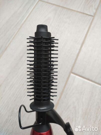 Плойка для волос с насадкой расческой