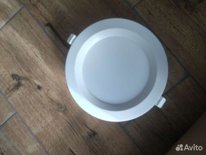 Светильник встраиваемый светодиодный
