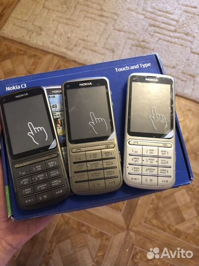 Nokia C3-01 Gold Edition