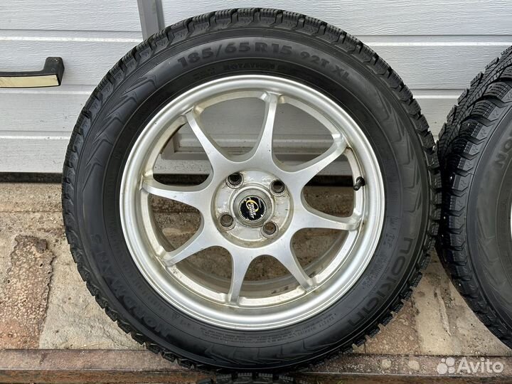 R15 Nokian Tyres Nordman 5 185/65, PCD 4x100 DIA 54.1