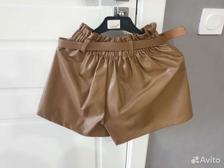 Кожаные шорты