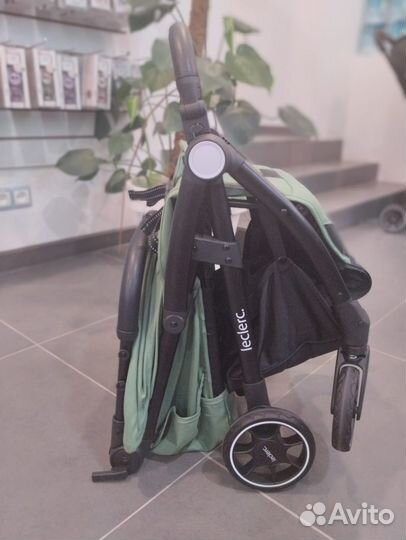 Коляска прогулочная Leclerc Magic