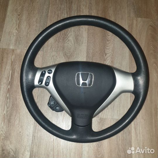 Руль Honda Mobilio Spike