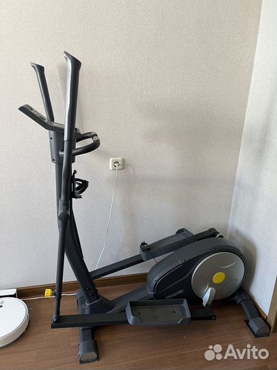 Эллиптический тренажер torneo