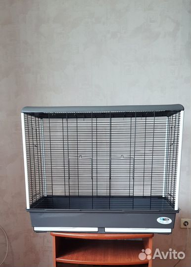 Большая клетка для птиц