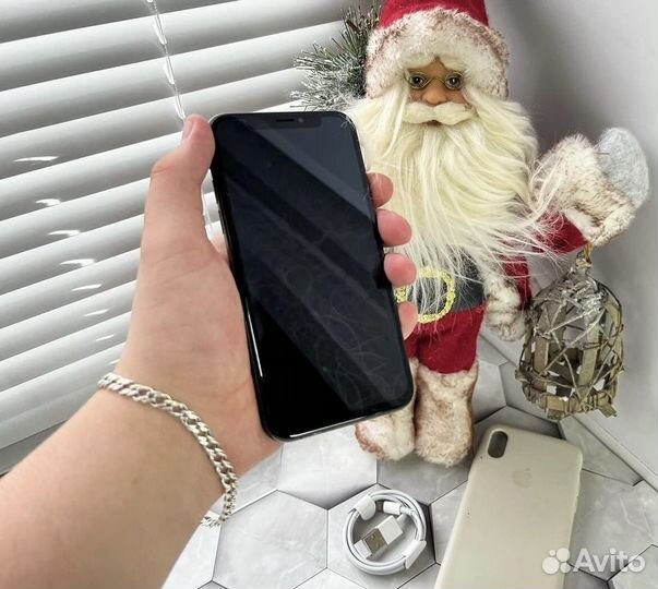 iPhone Xs, 64 ГБ