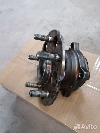 Задний ступичный подшипник Honda elysion